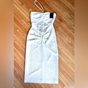 White NBD dress with cut-out stomach